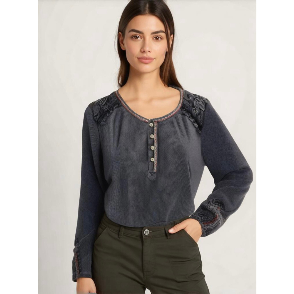 Soft‎ Surroundings Long Sleeve Top Size PXL Gray Velvet Floral Applique Detail
